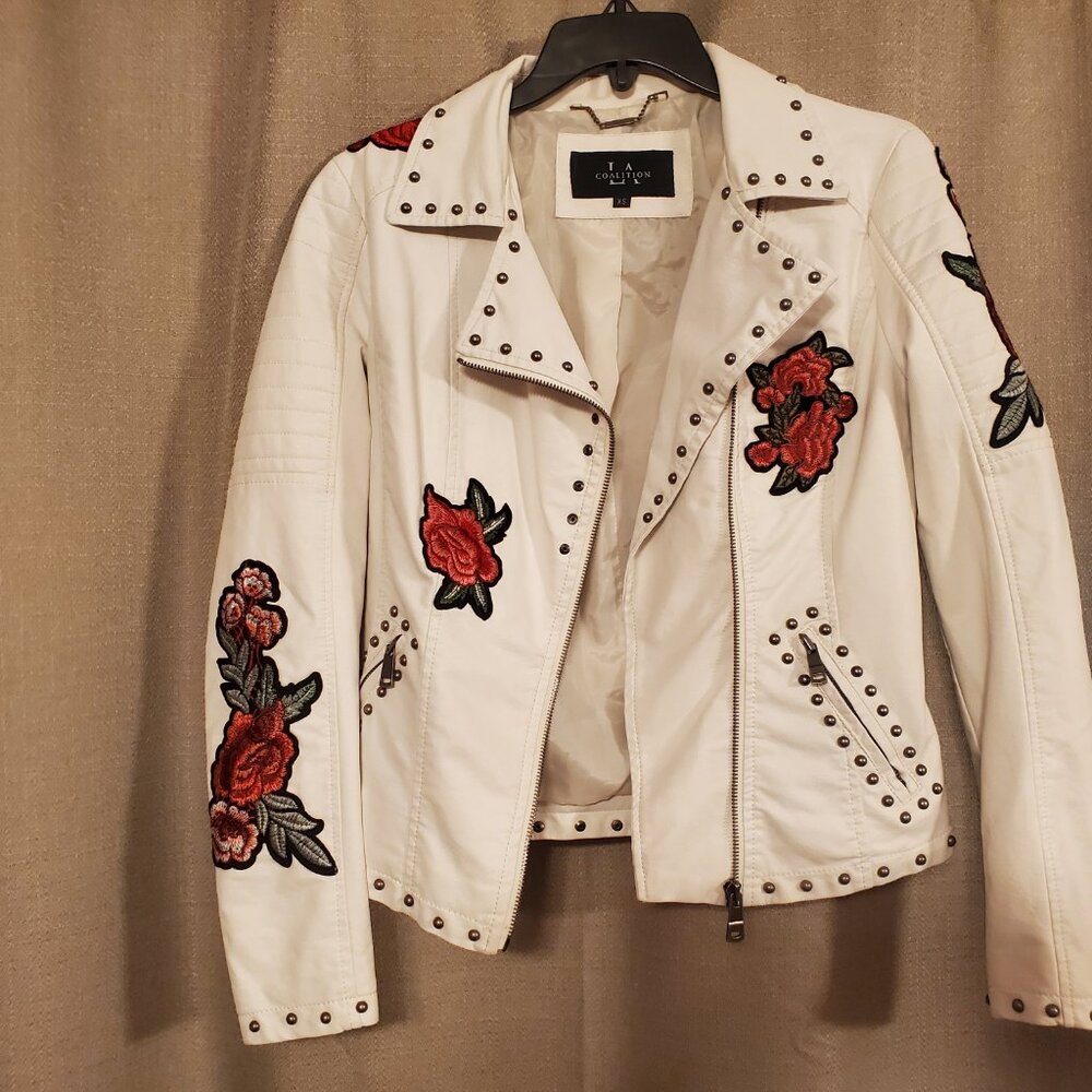 Faux white leather jacket - Picture 2 of 4